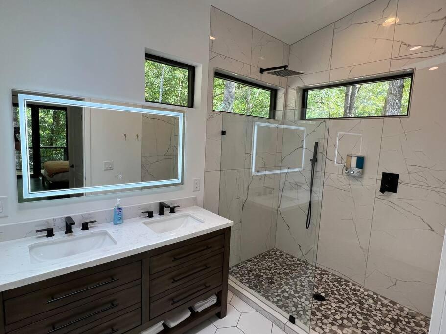 Вилла Modern Mountain Getaway With Hot Tub, Fire Pit Sautee Nacoochee Экстерьер фото