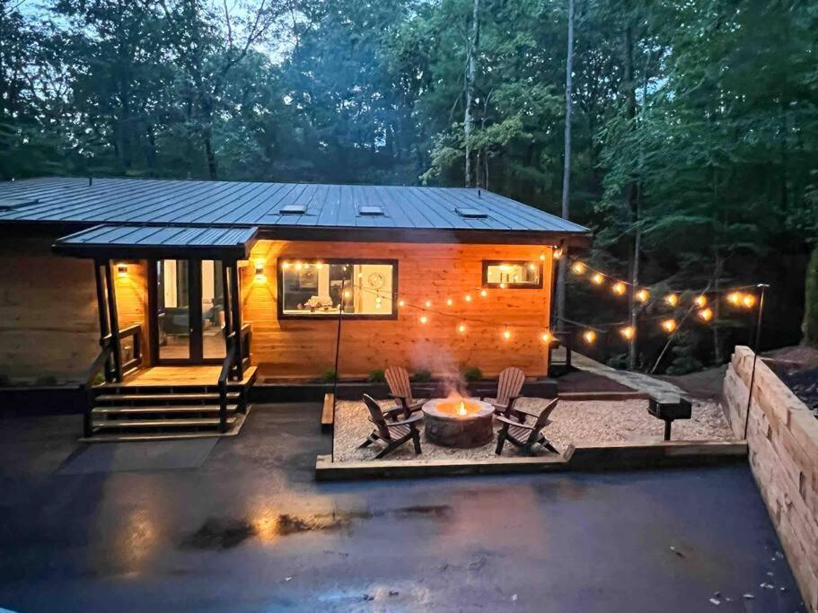 Вилла Modern Mountain Getaway With Hot Tub, Fire Pit Sautee Nacoochee Экстерьер фото